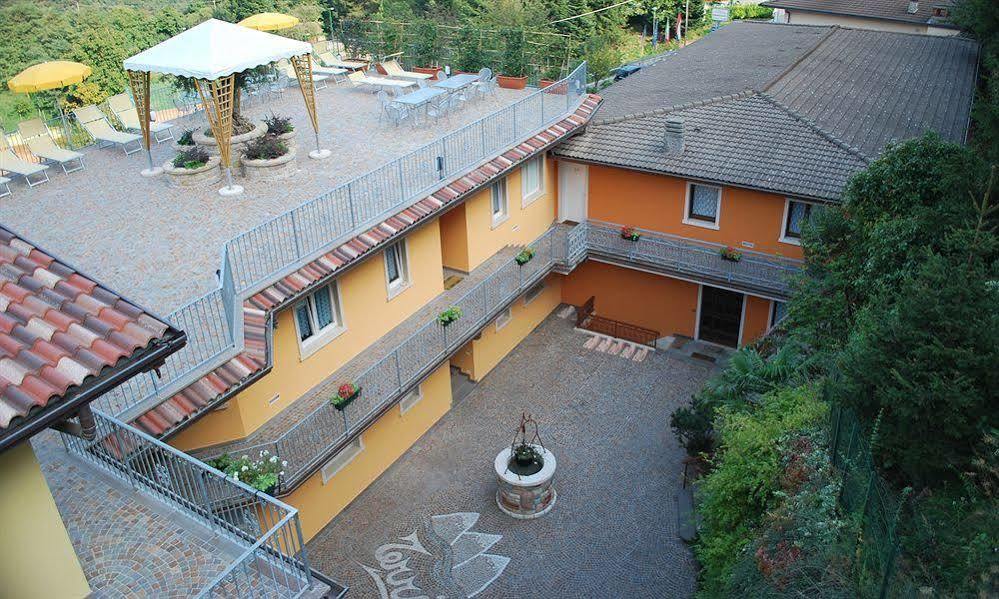 Residence Terry Tremosine Bagian luar foto