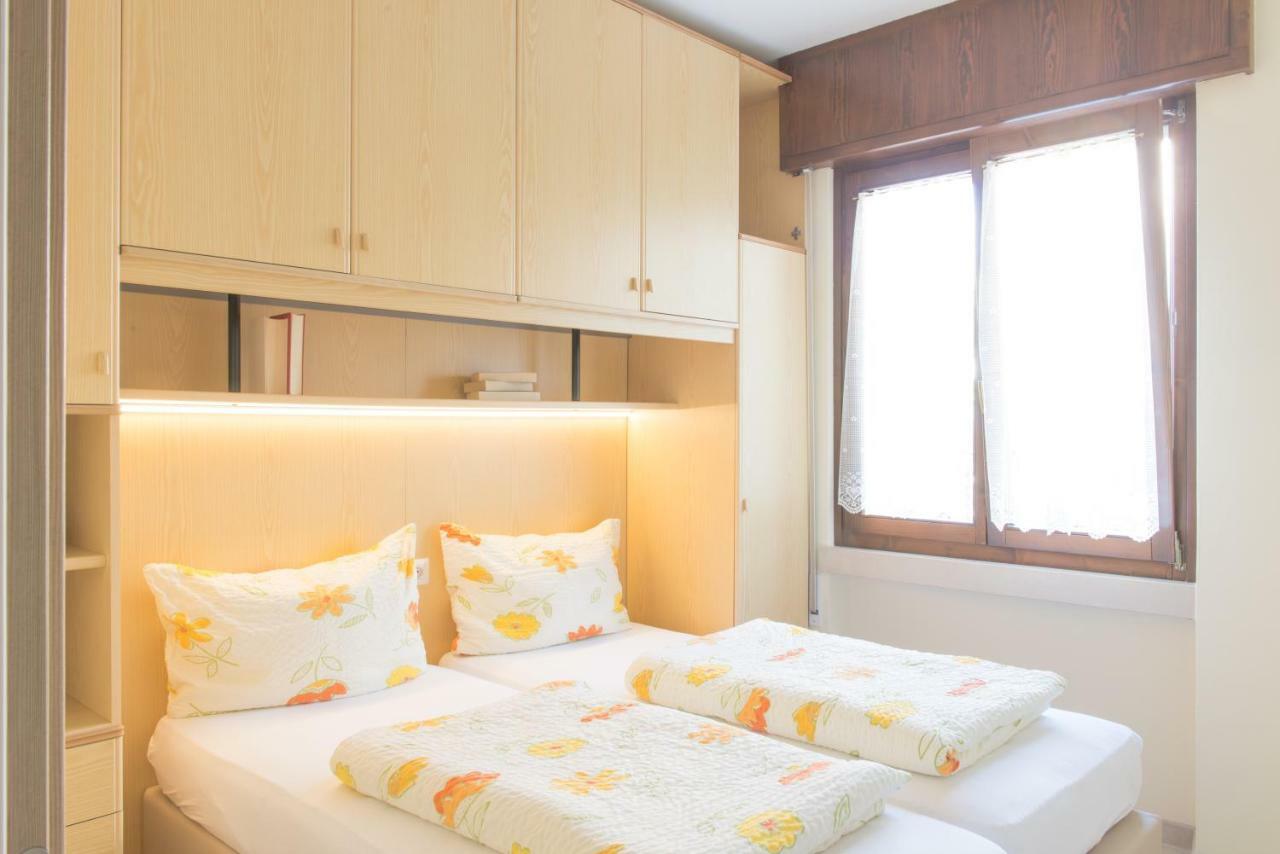 Residence Terry Tremosine Bagian luar foto