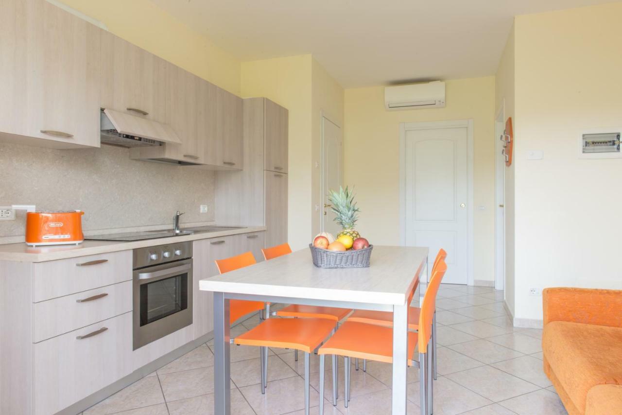 Residence Terry Tremosine Bagian luar foto