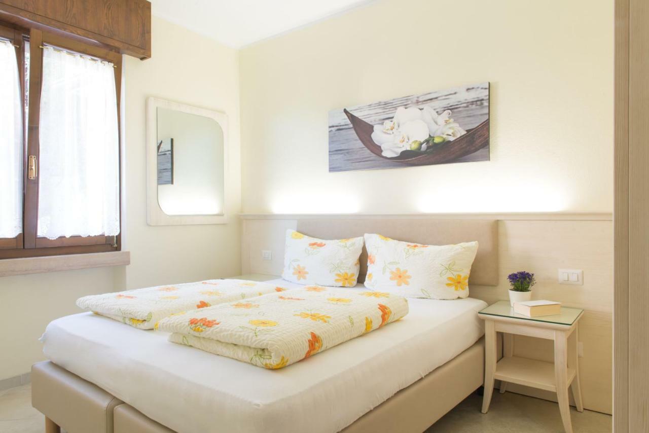Residence Terry Tremosine Bagian luar foto