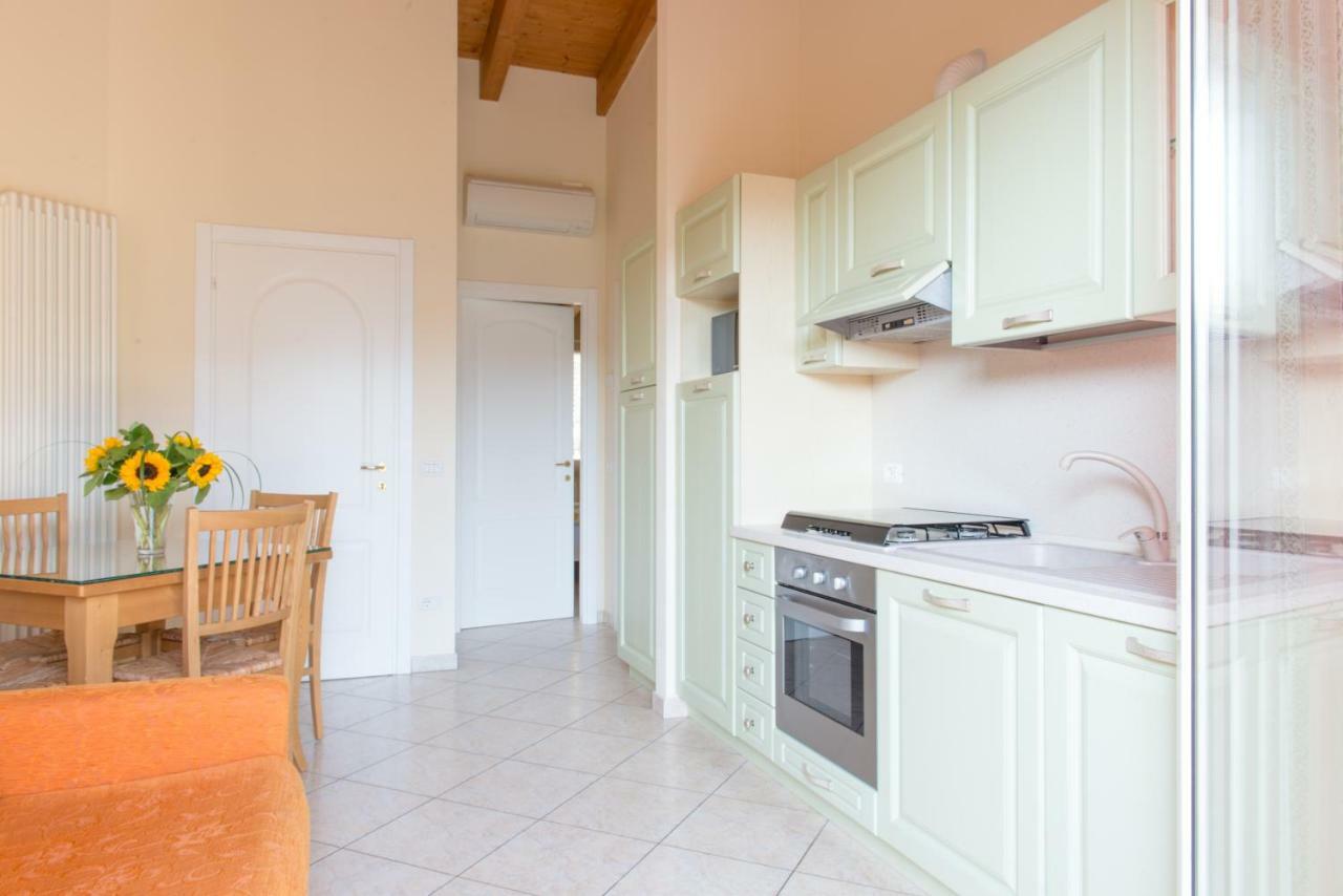 Residence Terry Tremosine Bagian luar foto