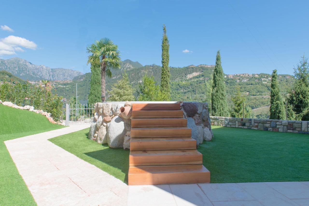 Residence Terry Tremosine Bagian luar foto